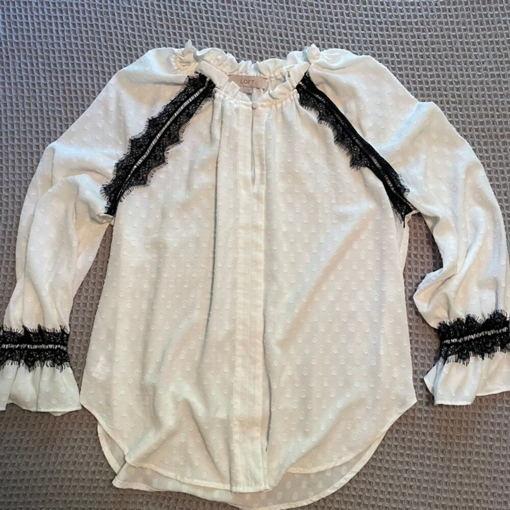 Loft Ivory Ruffled Black Trim Long Sleeve Blouse Womens Medium